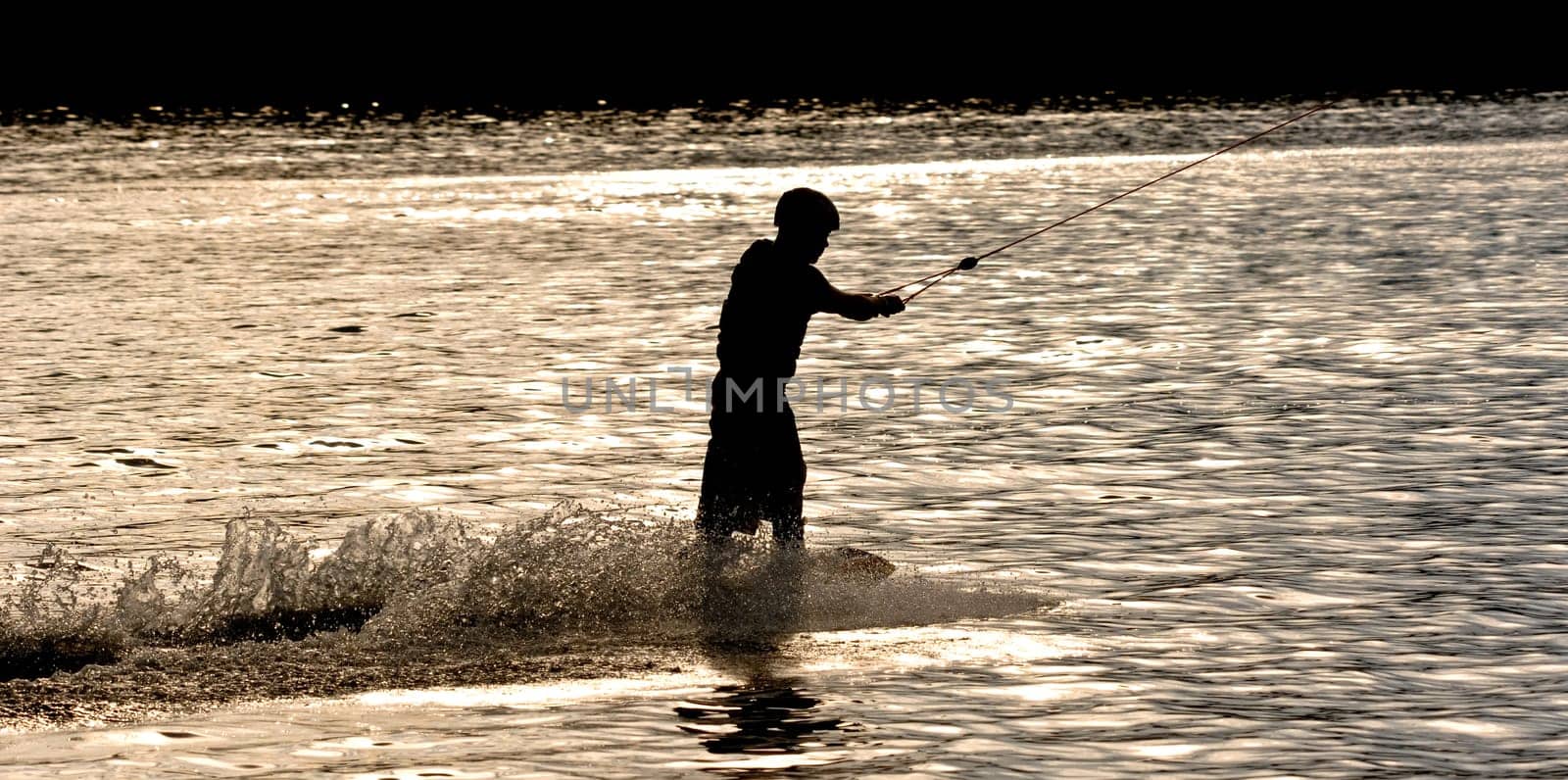 Water ski