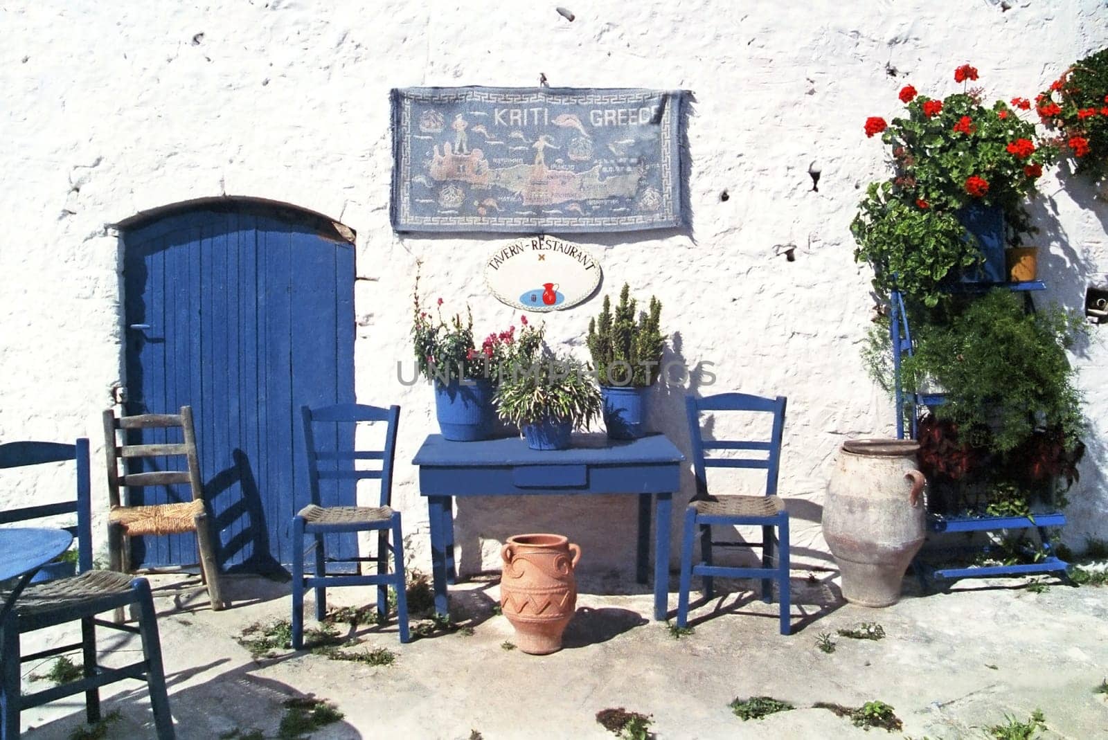 Tavern Kriti