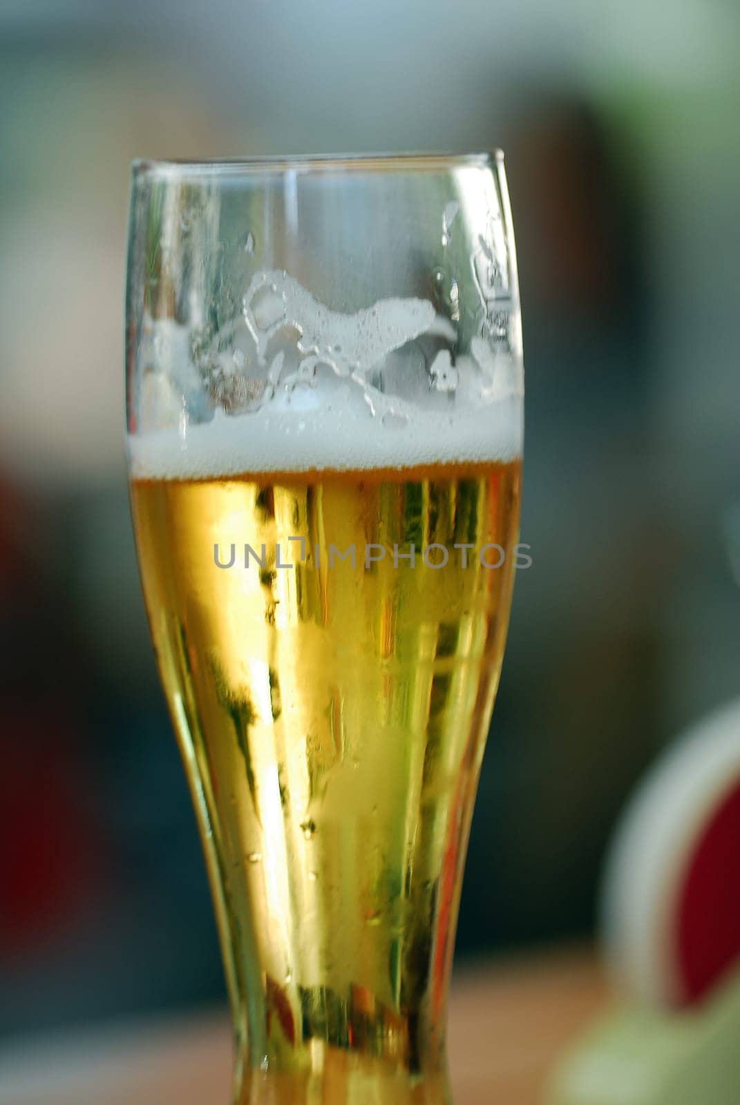 ((beer glas) or (beer bottle) or (beer and drink) or (beer and enjoy)) without cocktail