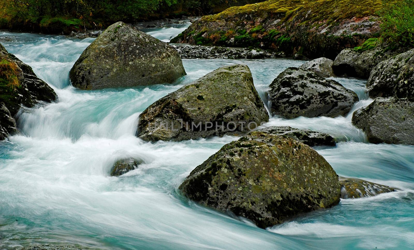 I could listen to the sound of the cold water for hours......!:-)