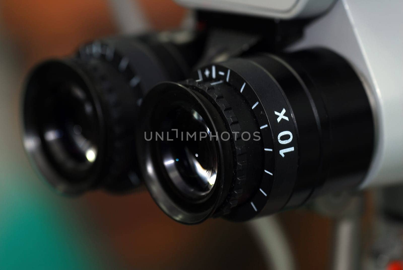 Microscope
