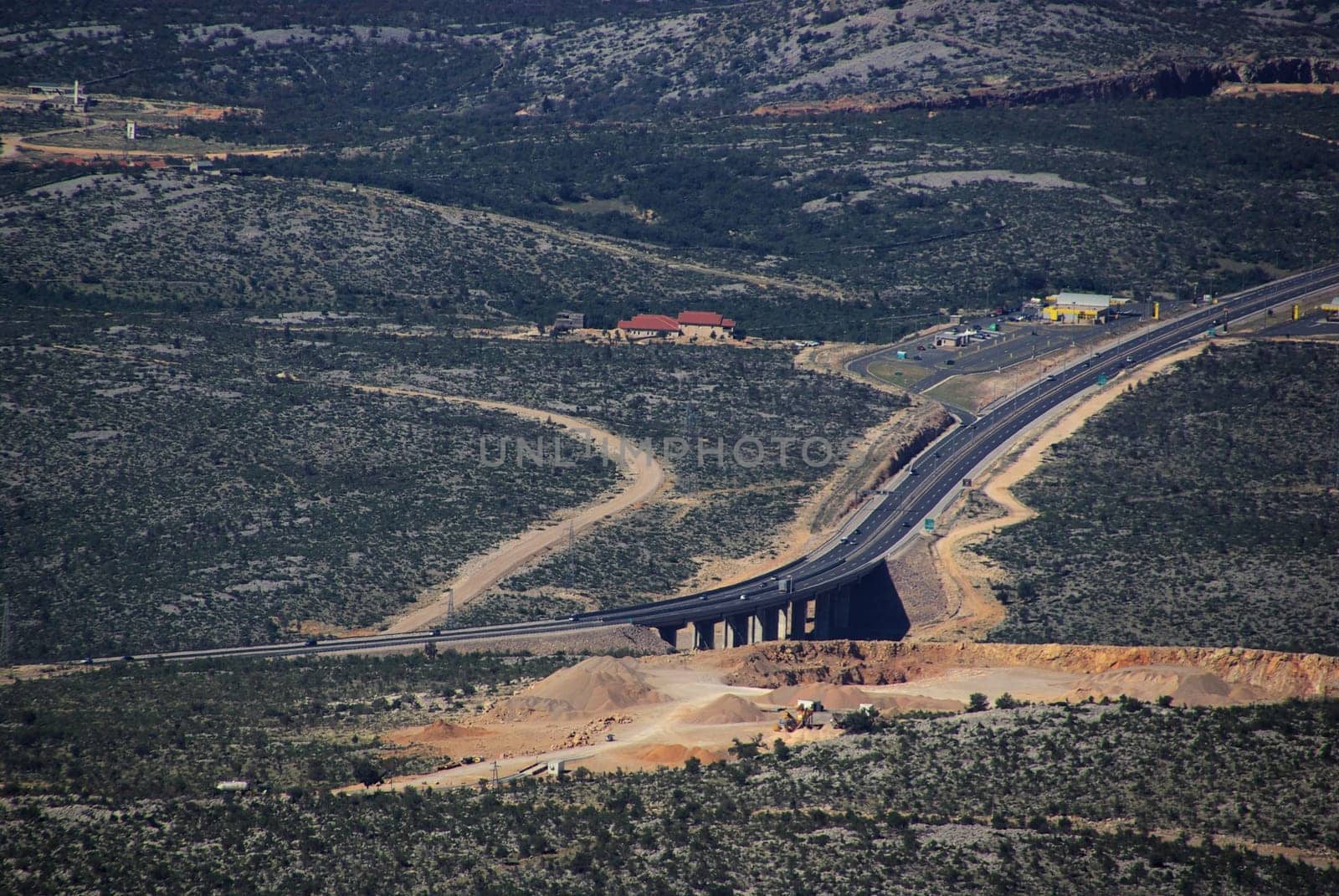 Highway 02