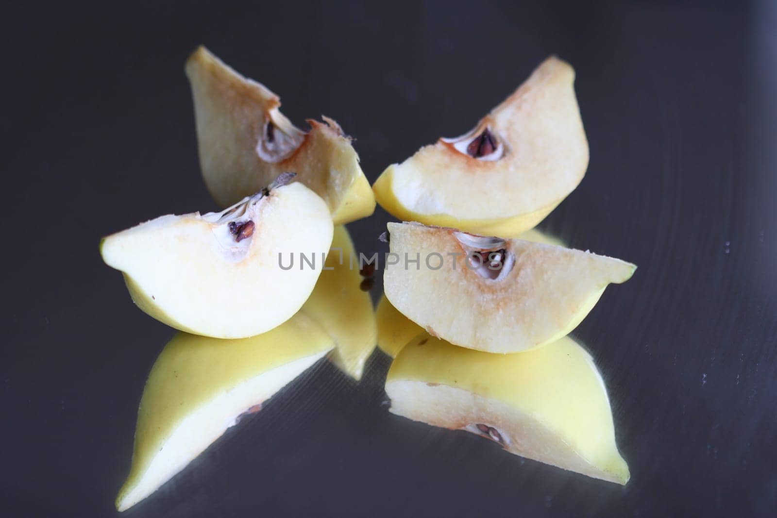 Quince pieces