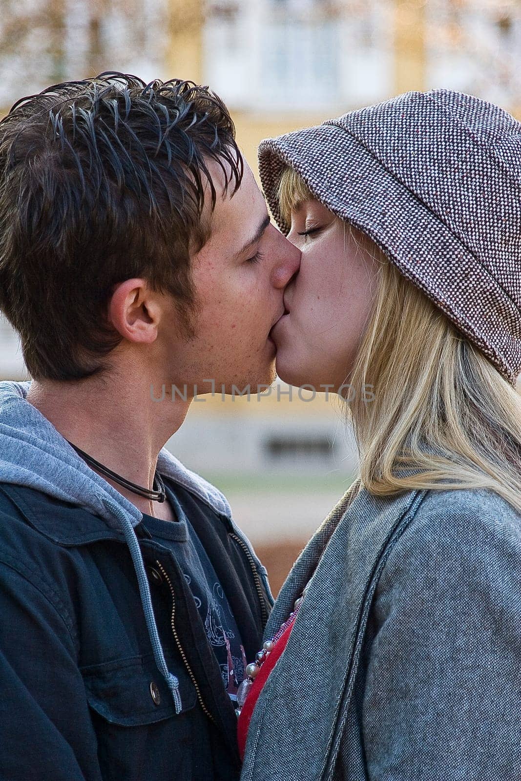 kiss