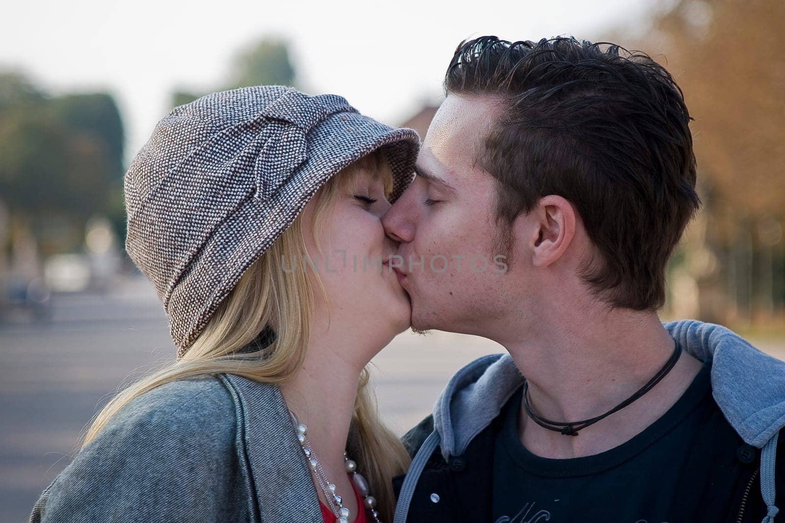 kiss