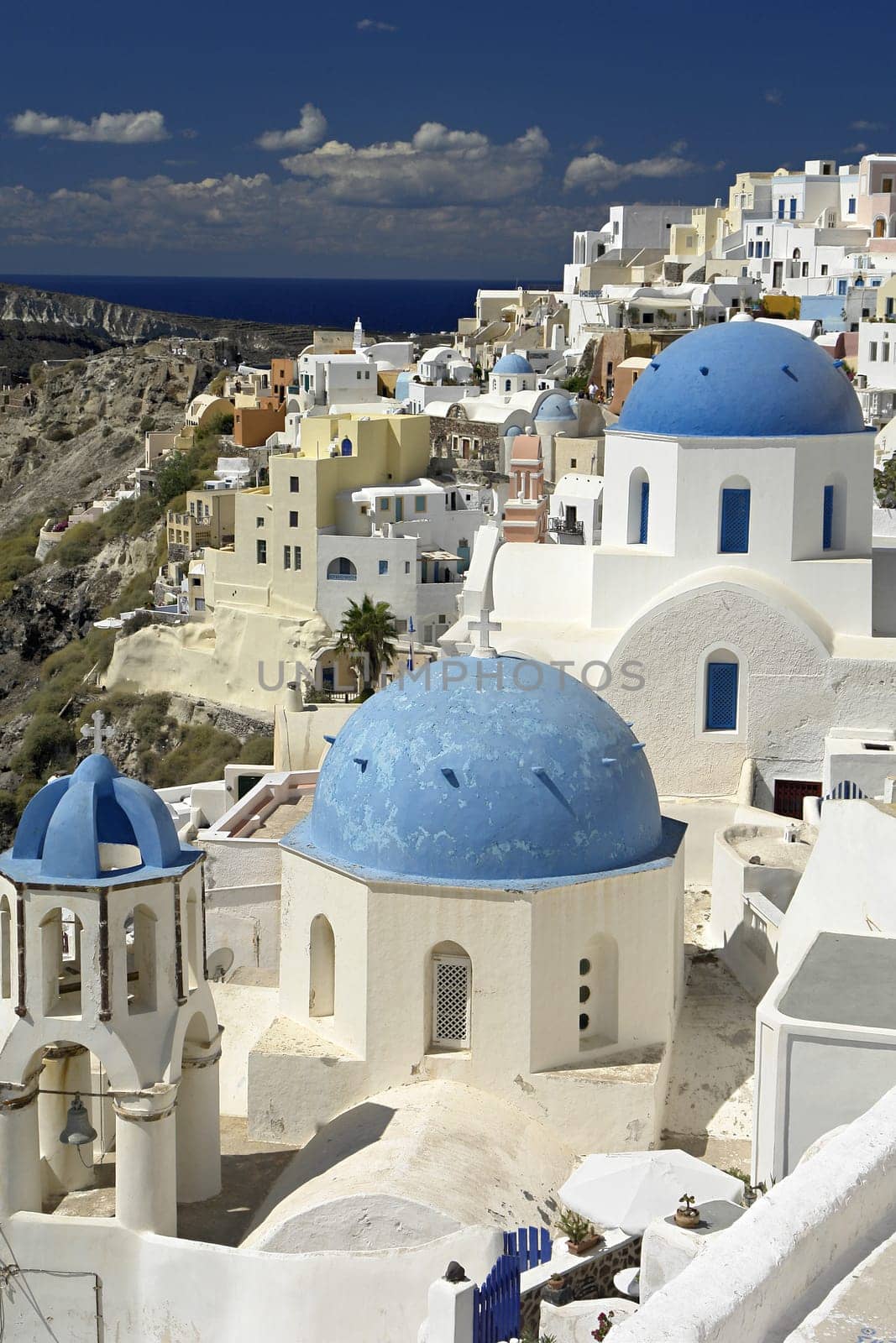 Churches in Oia