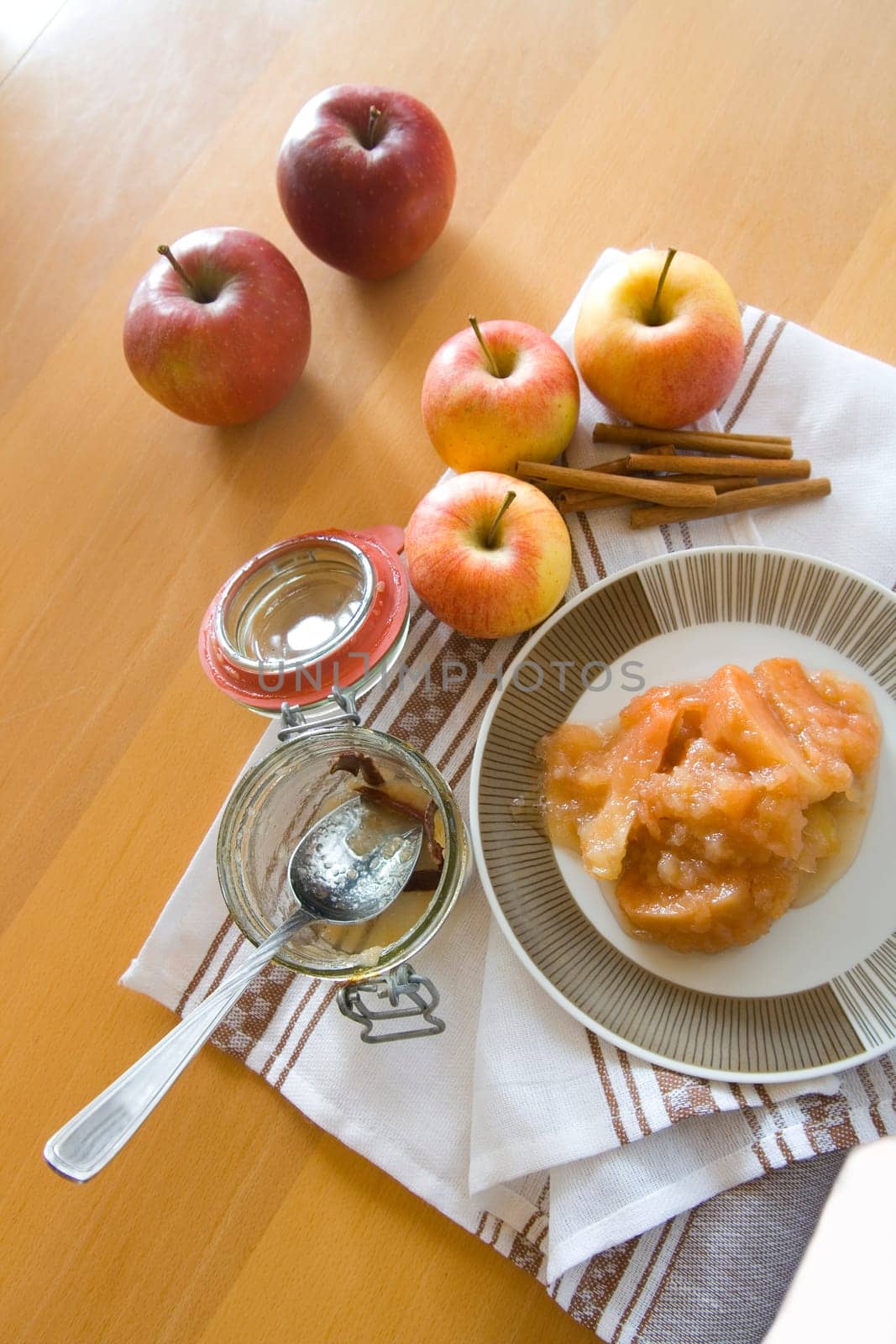 Apple compote