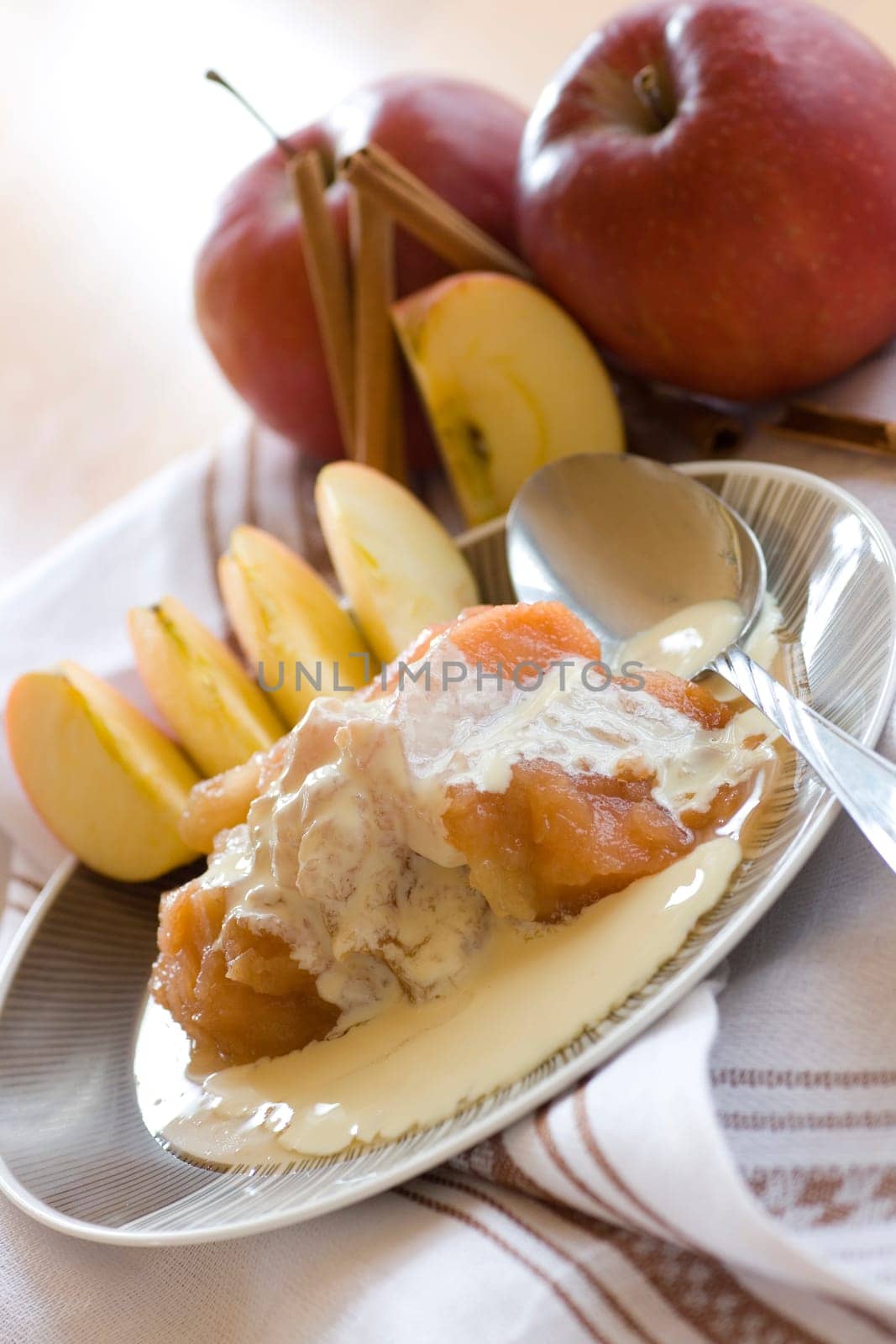 Apple compote