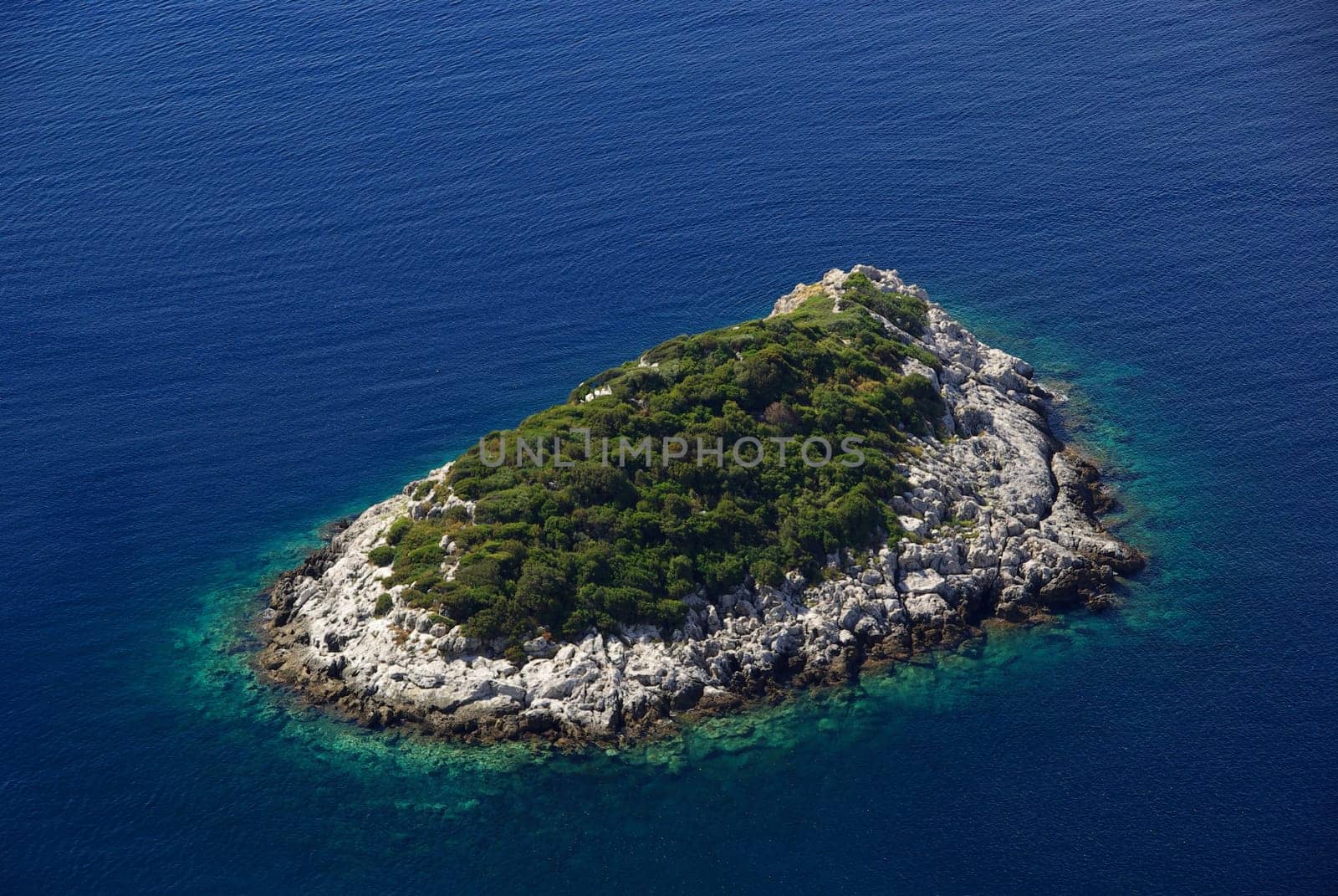 Mljet Island in front of the island 01