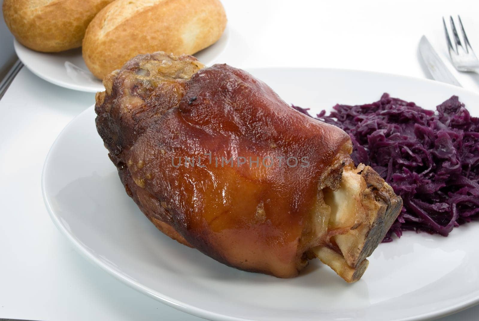Knuckle - Shank with red cabbage
