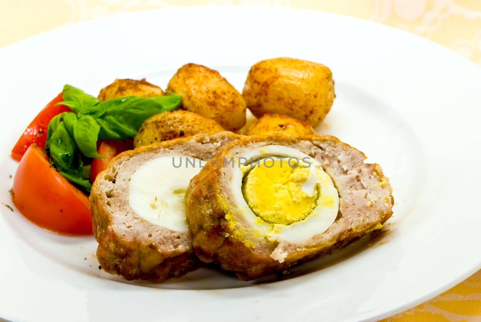 Roast meat with egg filling