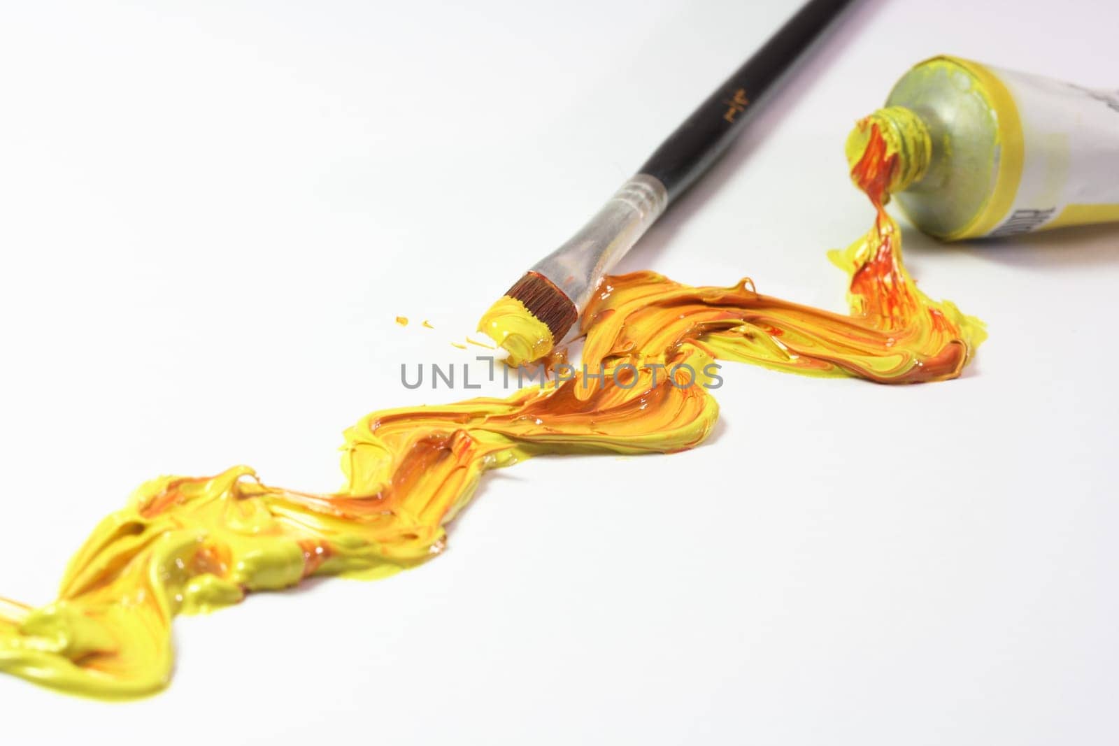 yellow-orange color trail