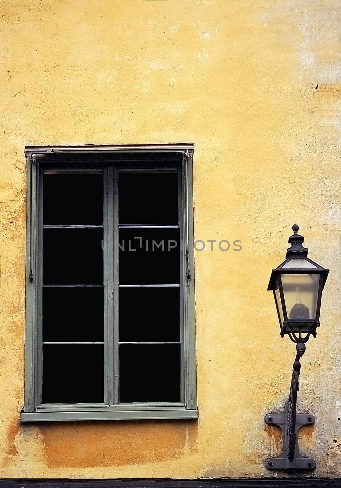 Windows in Gamla Stan