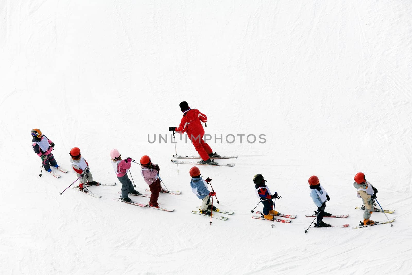 kids learning to ski