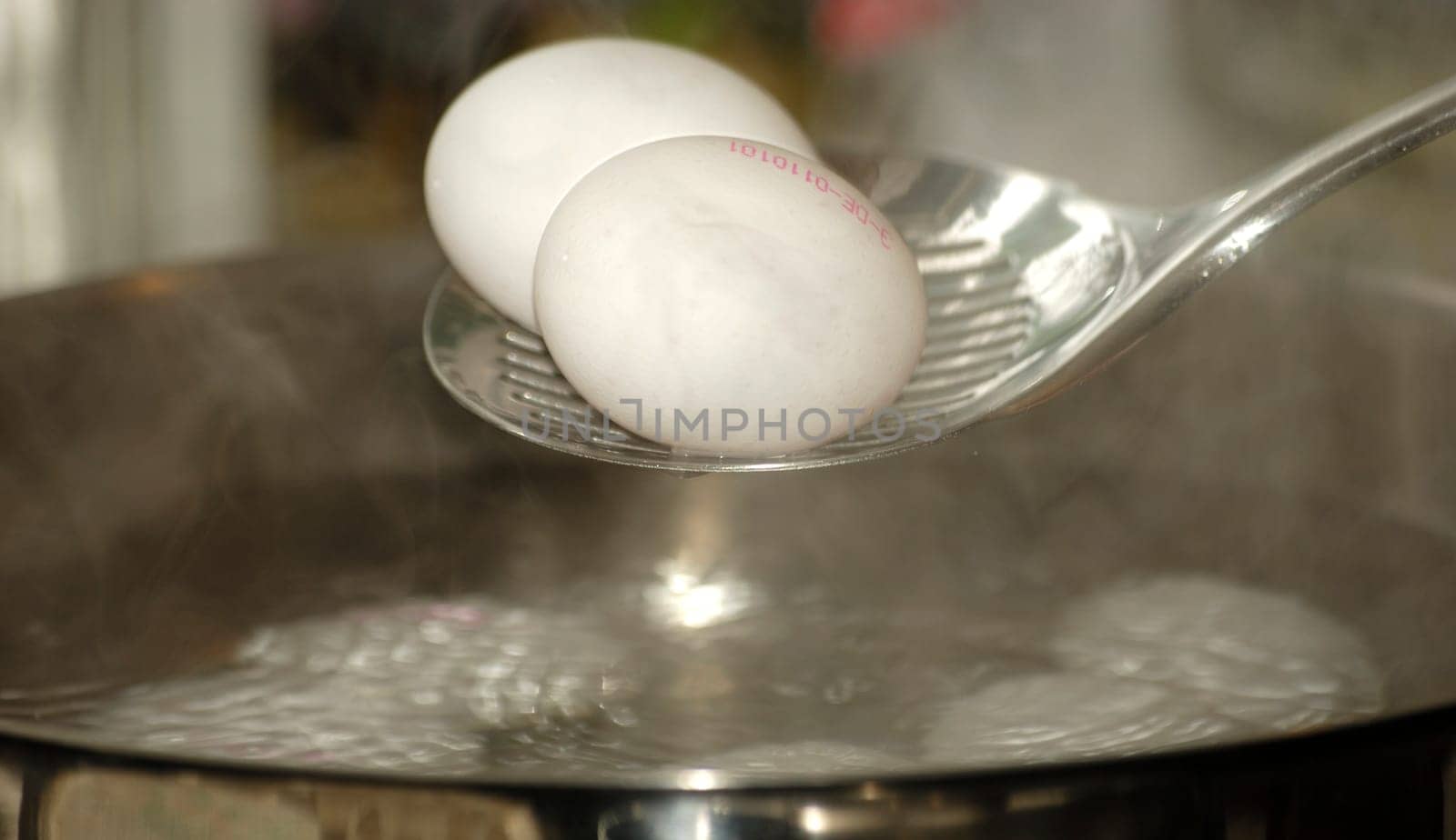 Boiling eggs