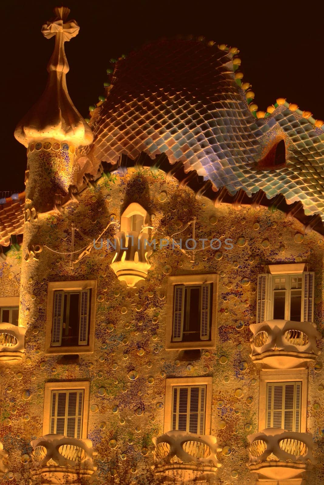 Casa Batlló is considered one of Barcelona's architectural gems and is located on Passeig de Gràcia 43,about 500 m above Plaça de Catalunya.