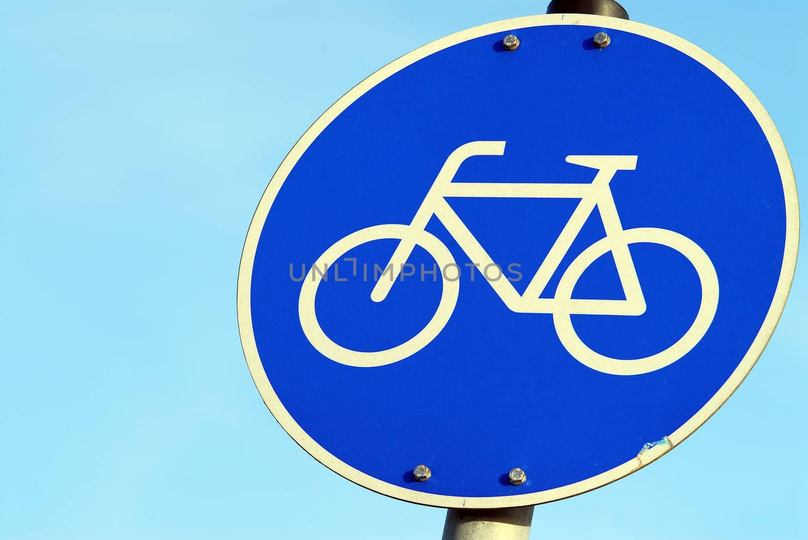 Cycle track