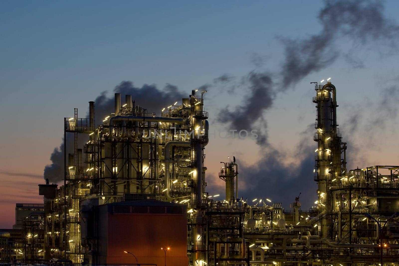 Refinery plant