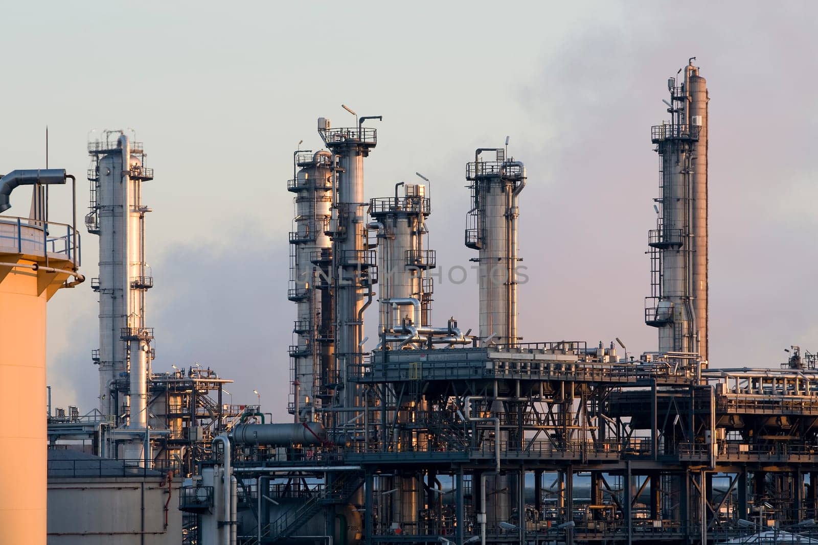 Refinery plant