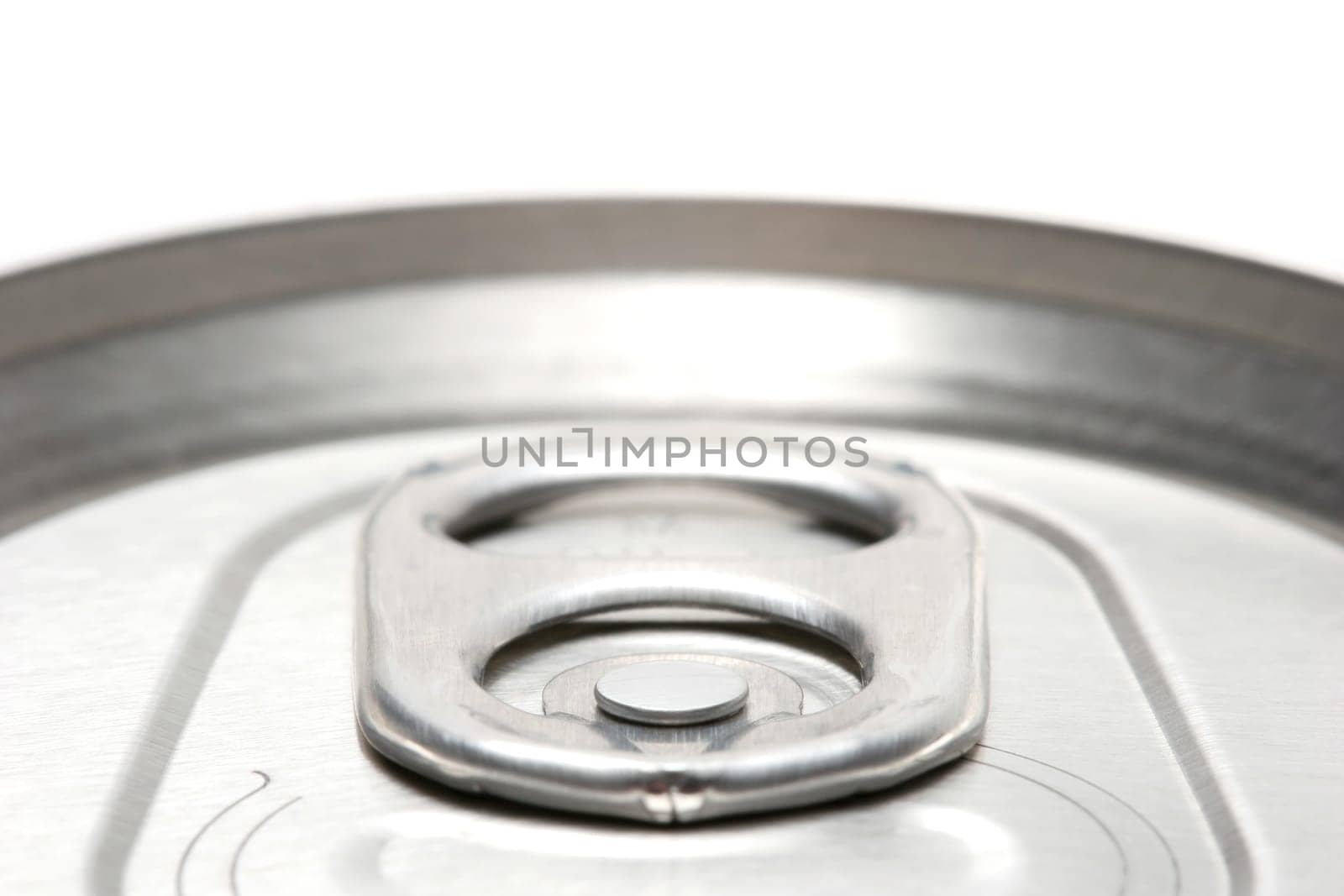 aluminum can macro