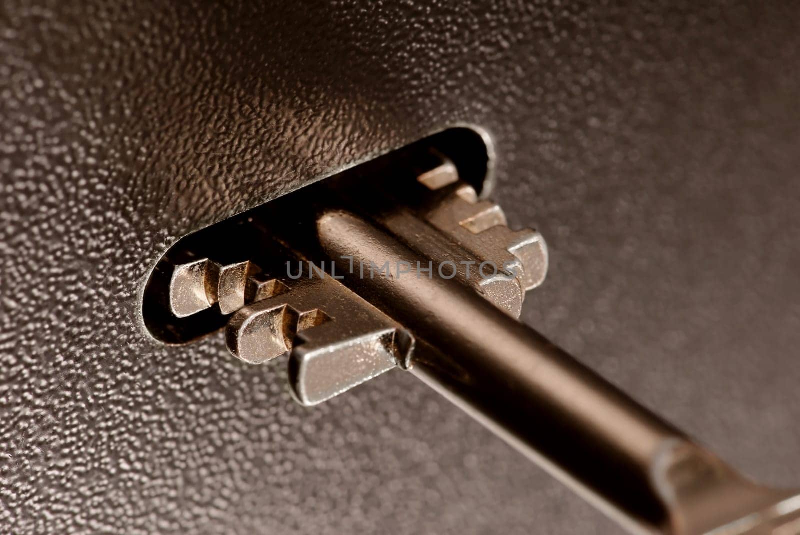 Vault key
