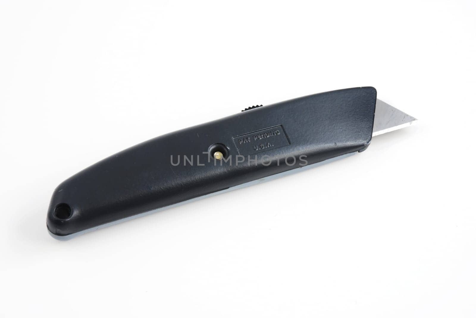 box cutter