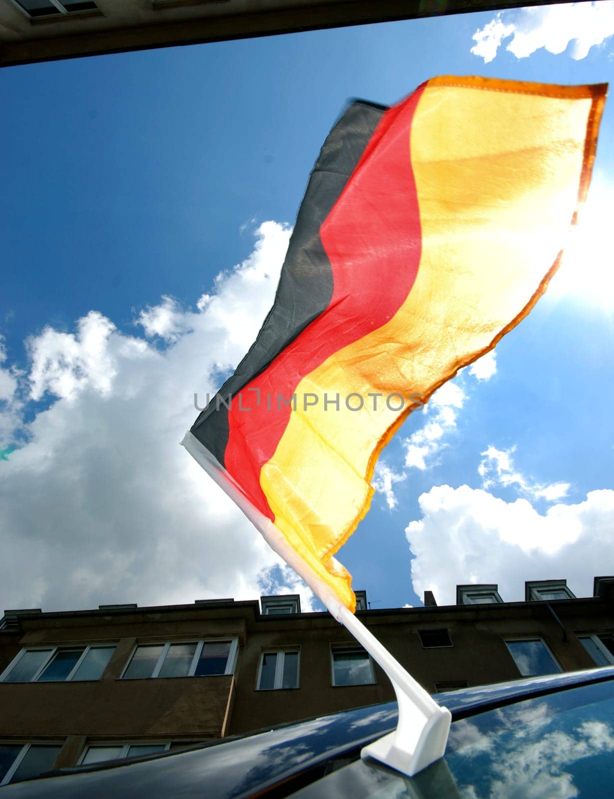 flag or (flag cloth) or (flag flying)
