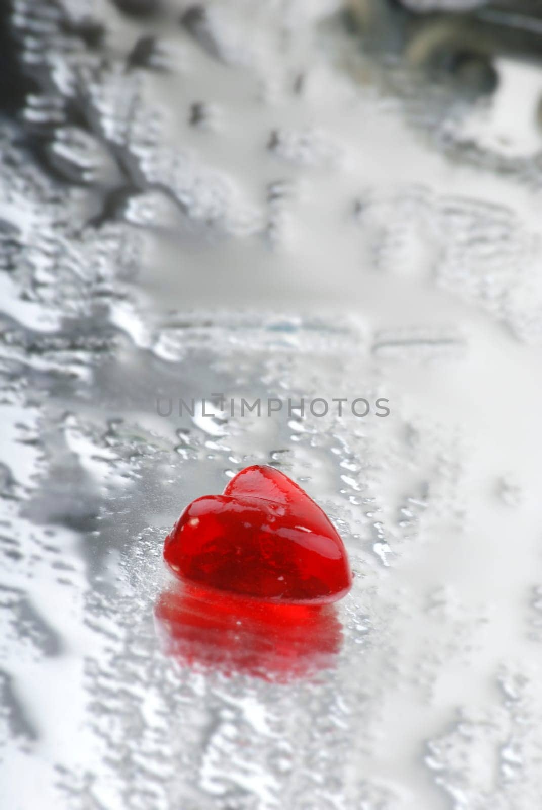 Heart on wet mirror