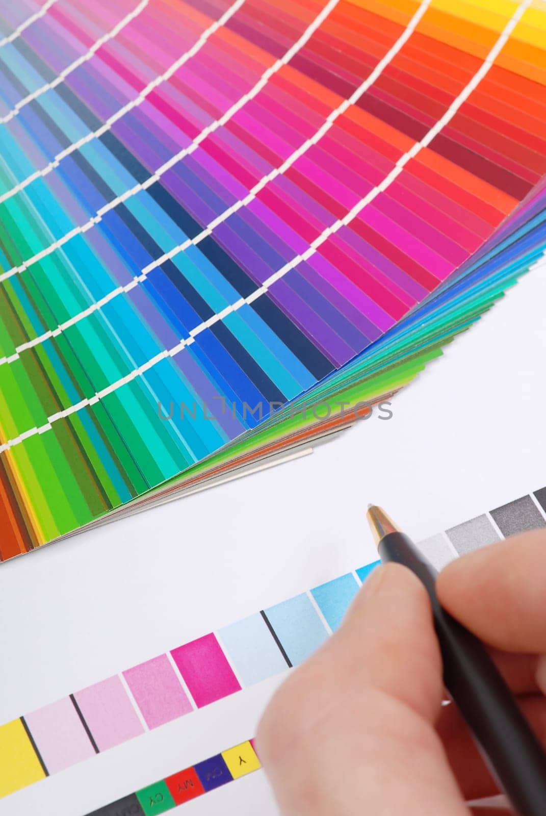 Colour fans