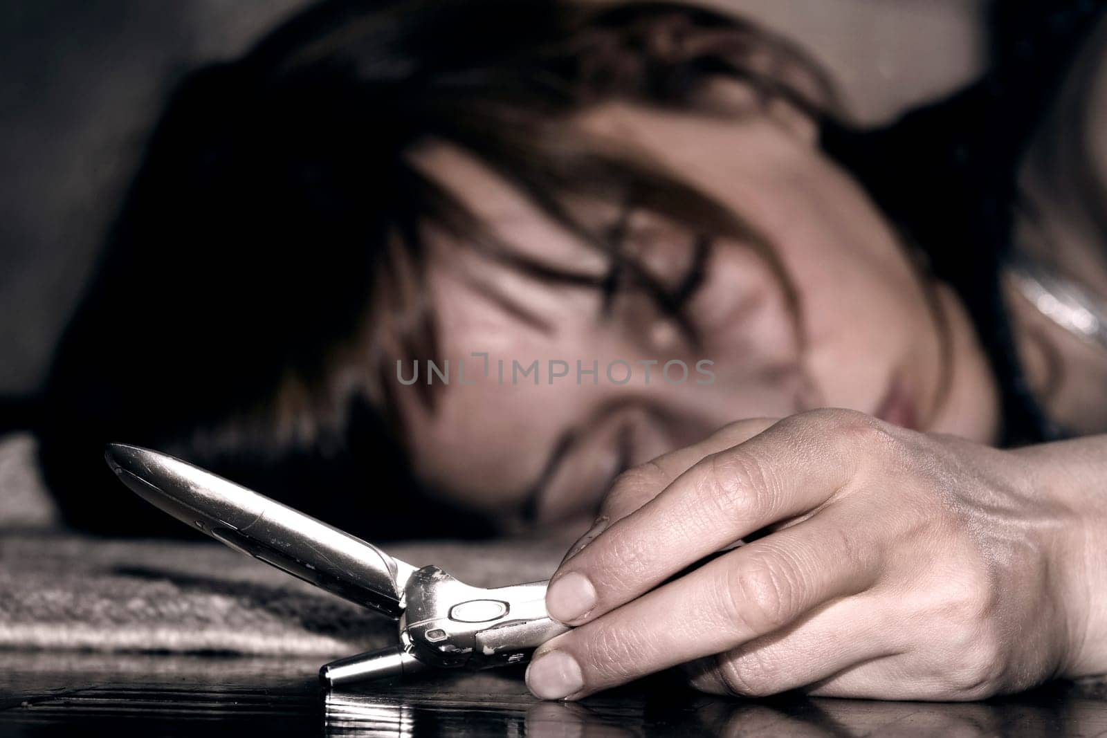 Fainting woman,phone in hand