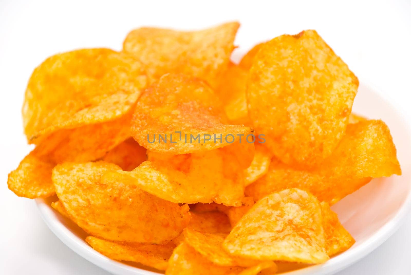 Potato chips with bell pepper
