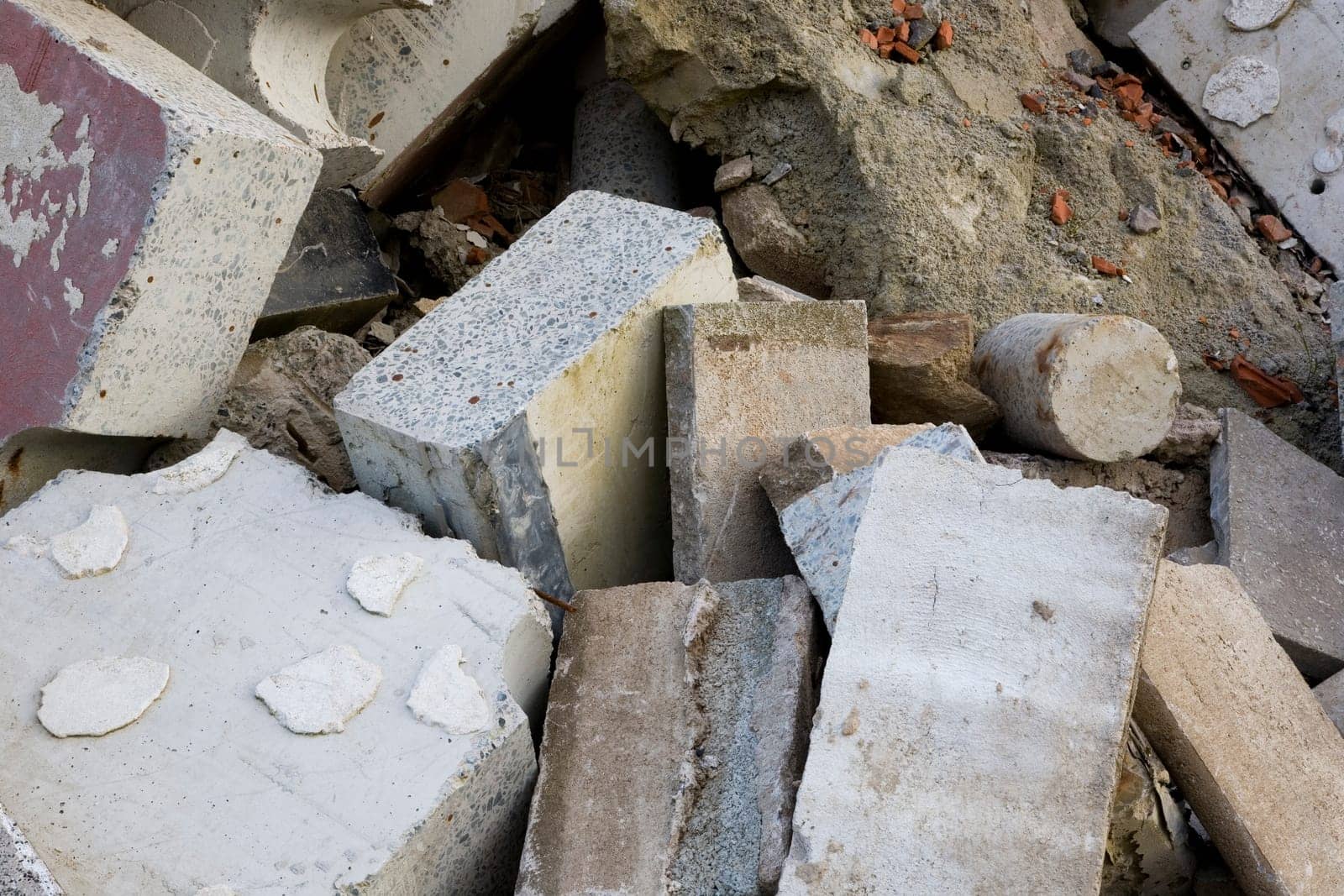 Rubble with drill cores