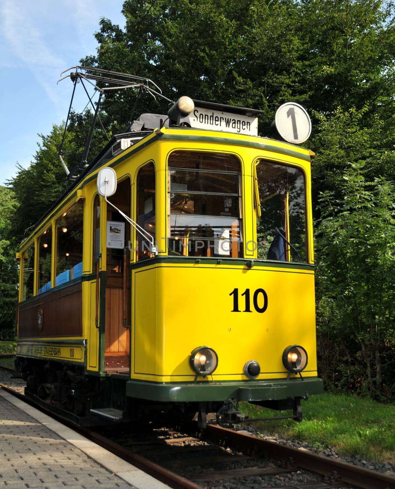 Railcar 110 from 1907 of the " Casseler Strassenbahn ""."