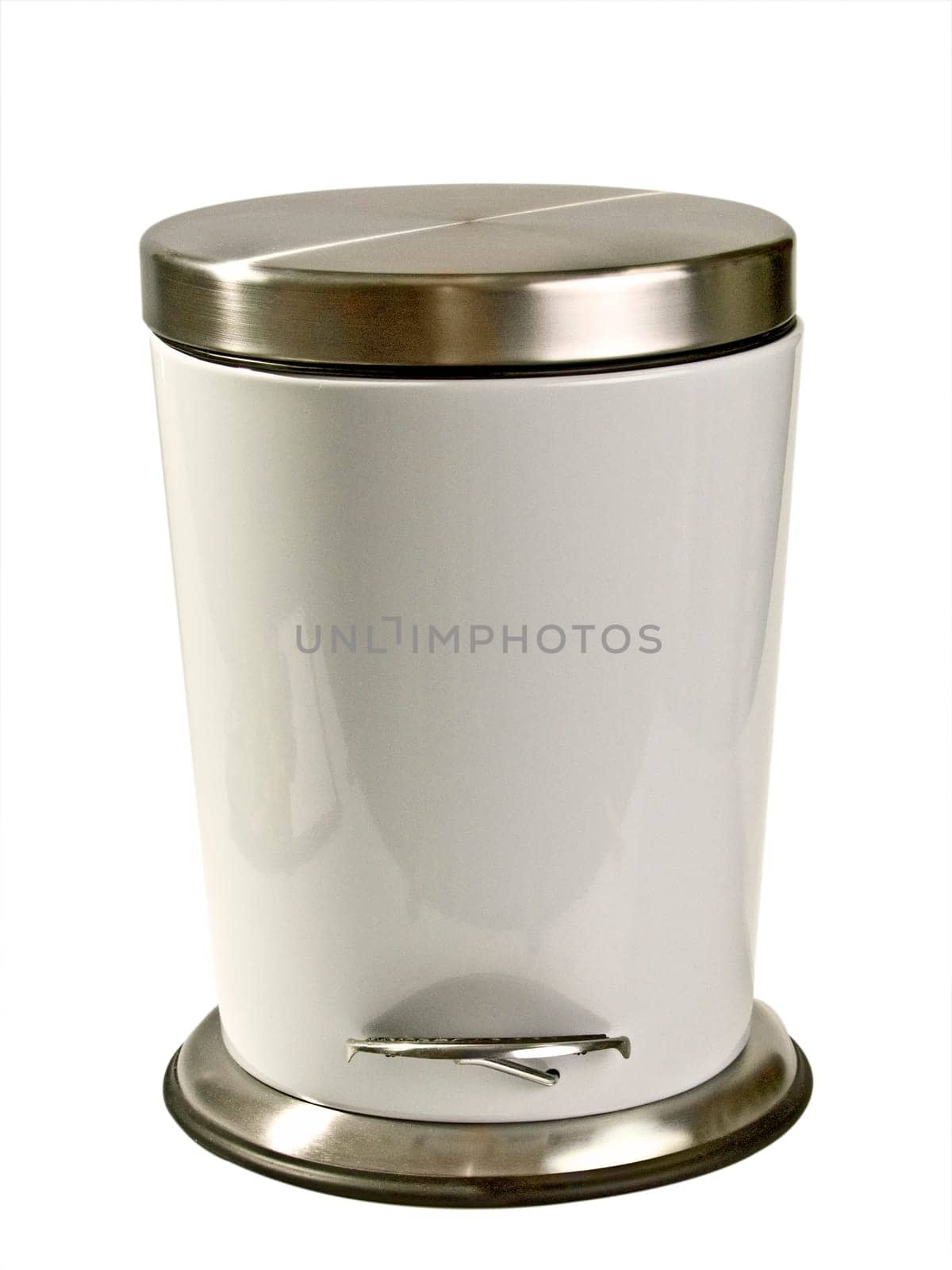 Trash can
