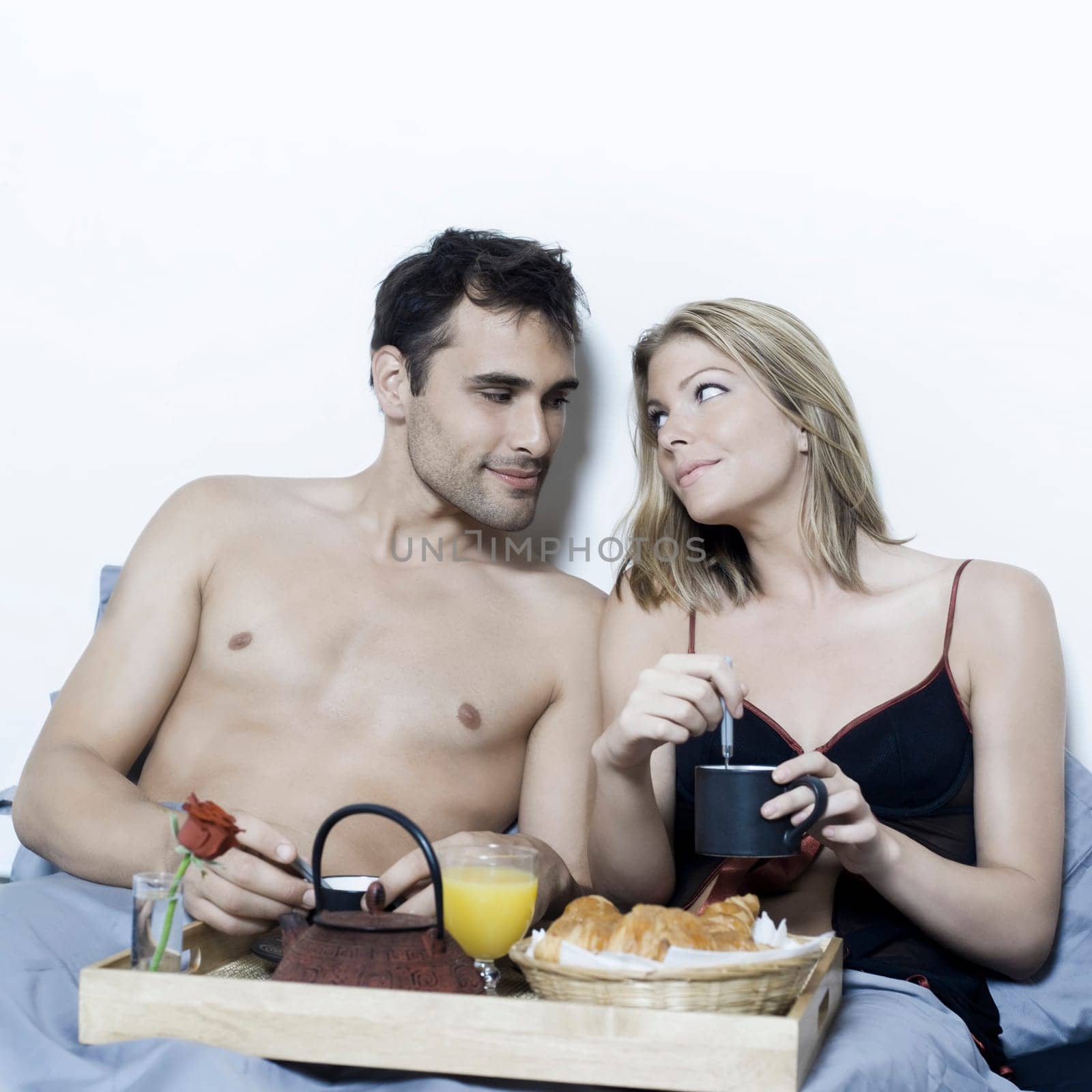 romantic breakfast in bed