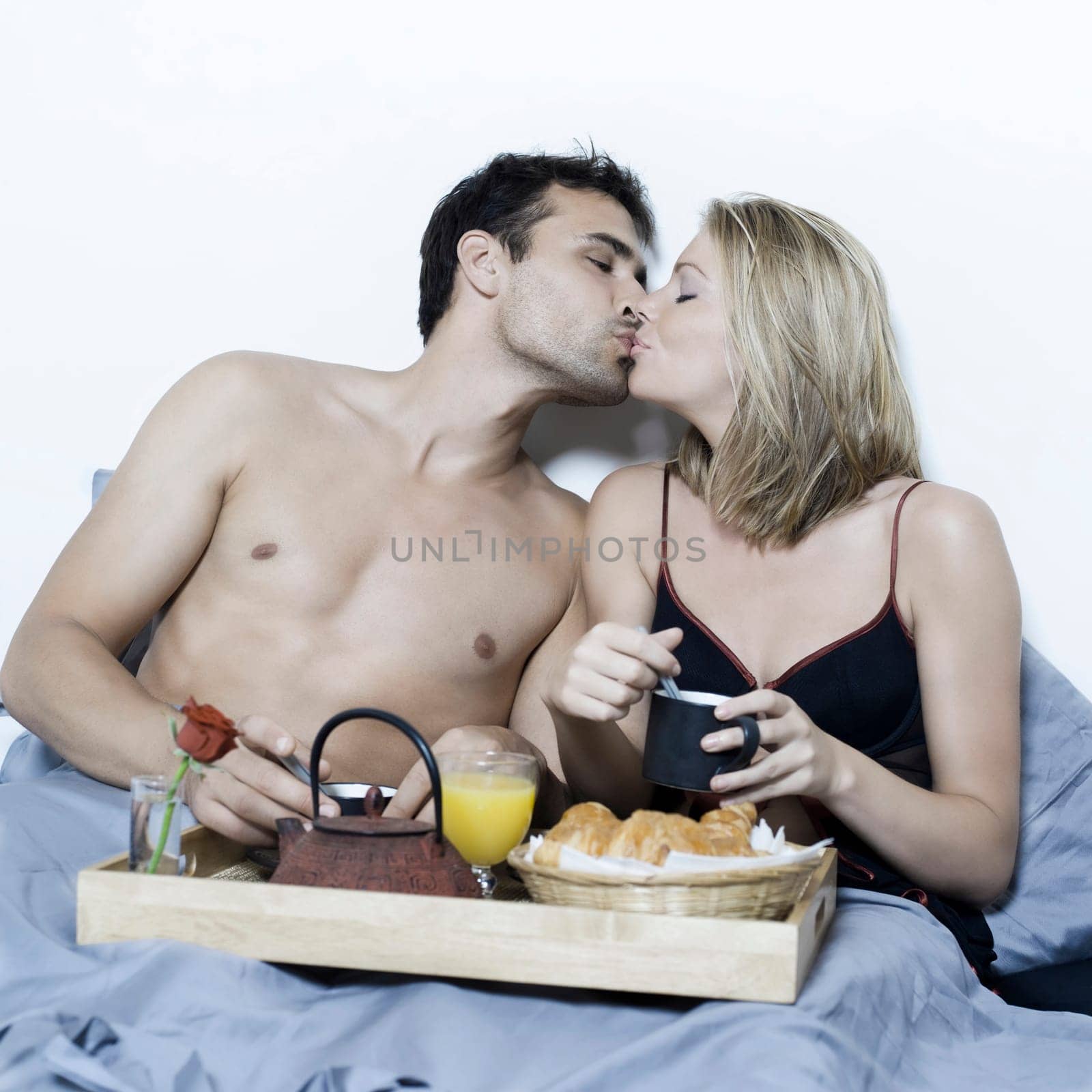 romantic breakfast in bed