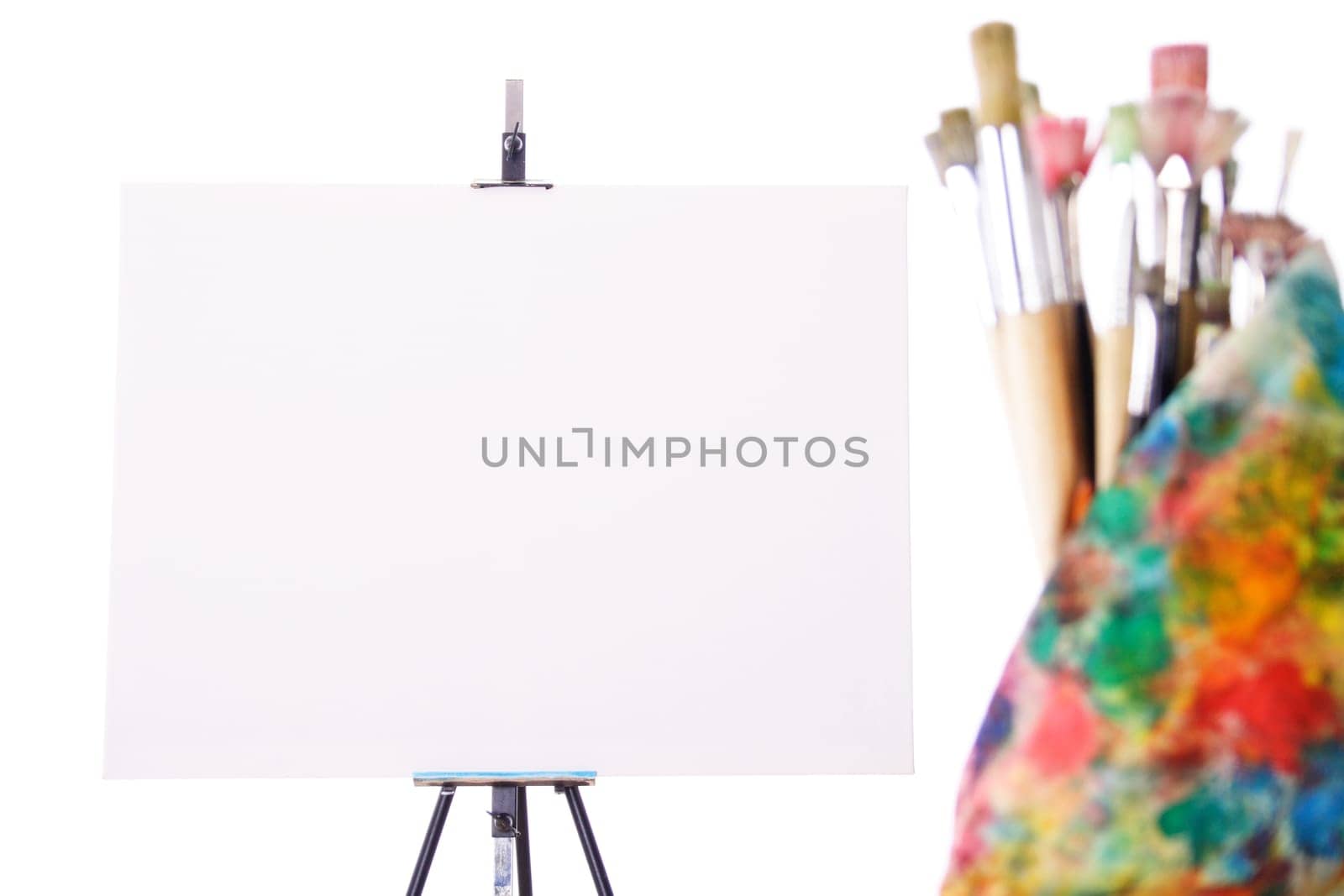 Easel 04