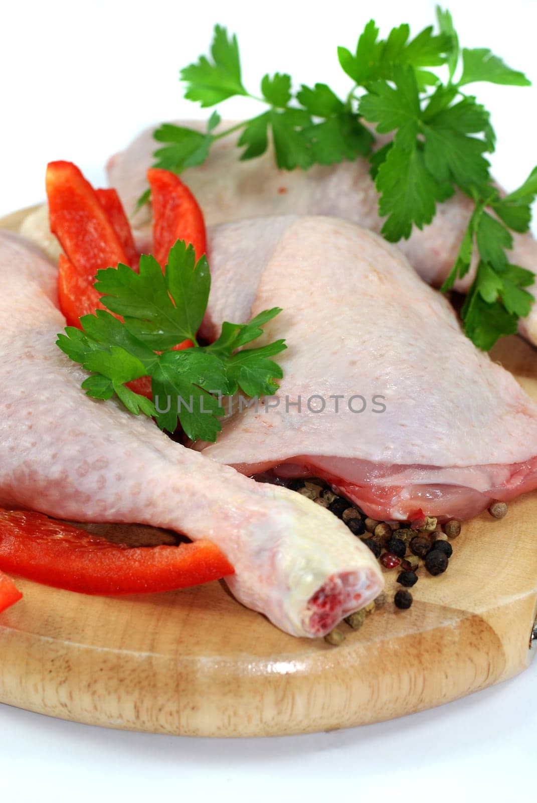 raw chicken drumsticks