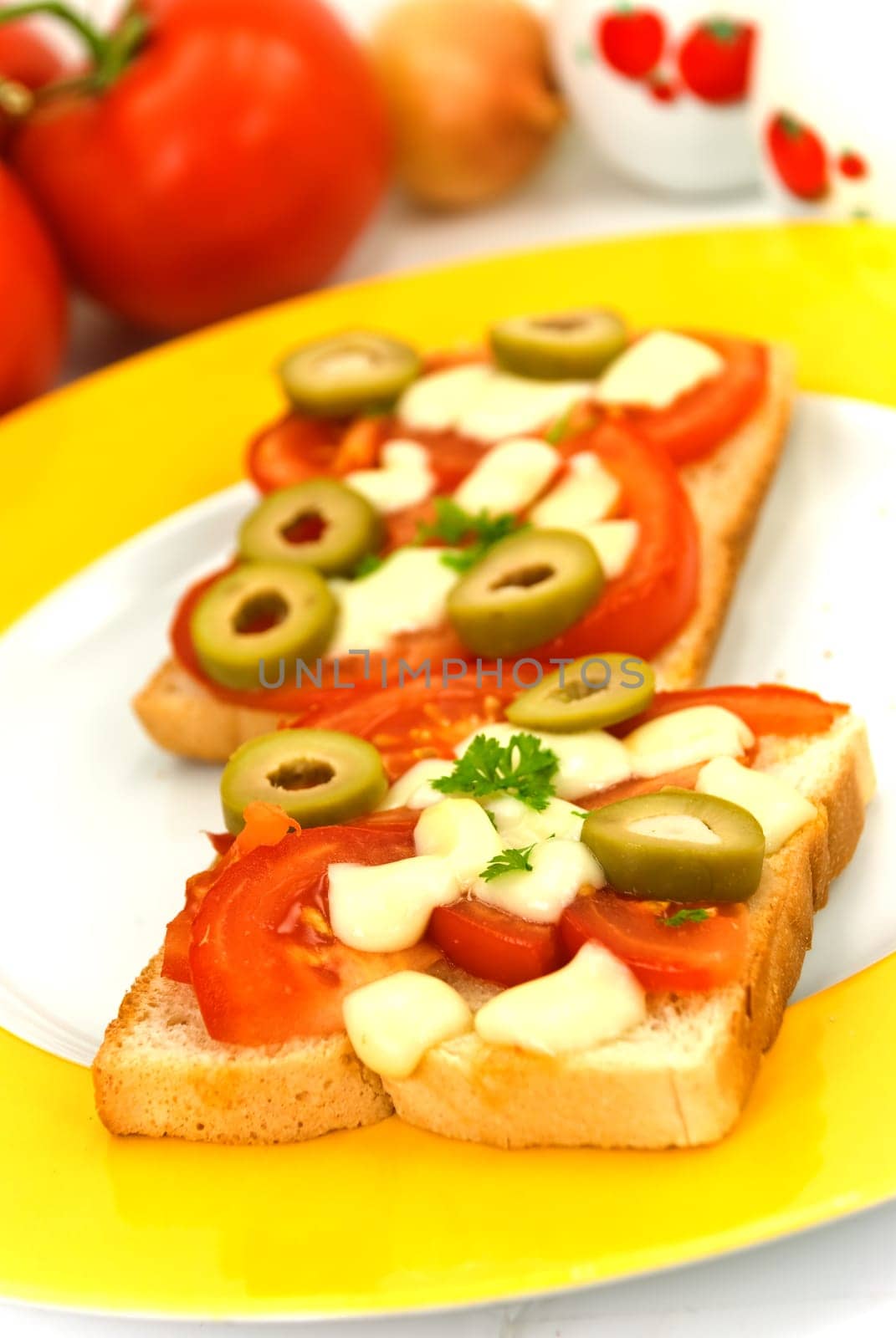 Toast with vegetable filling