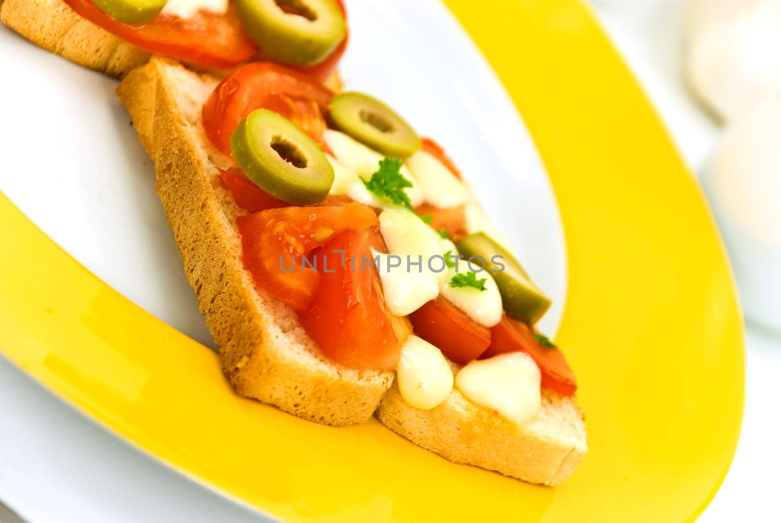 Toast with vegetable filling
