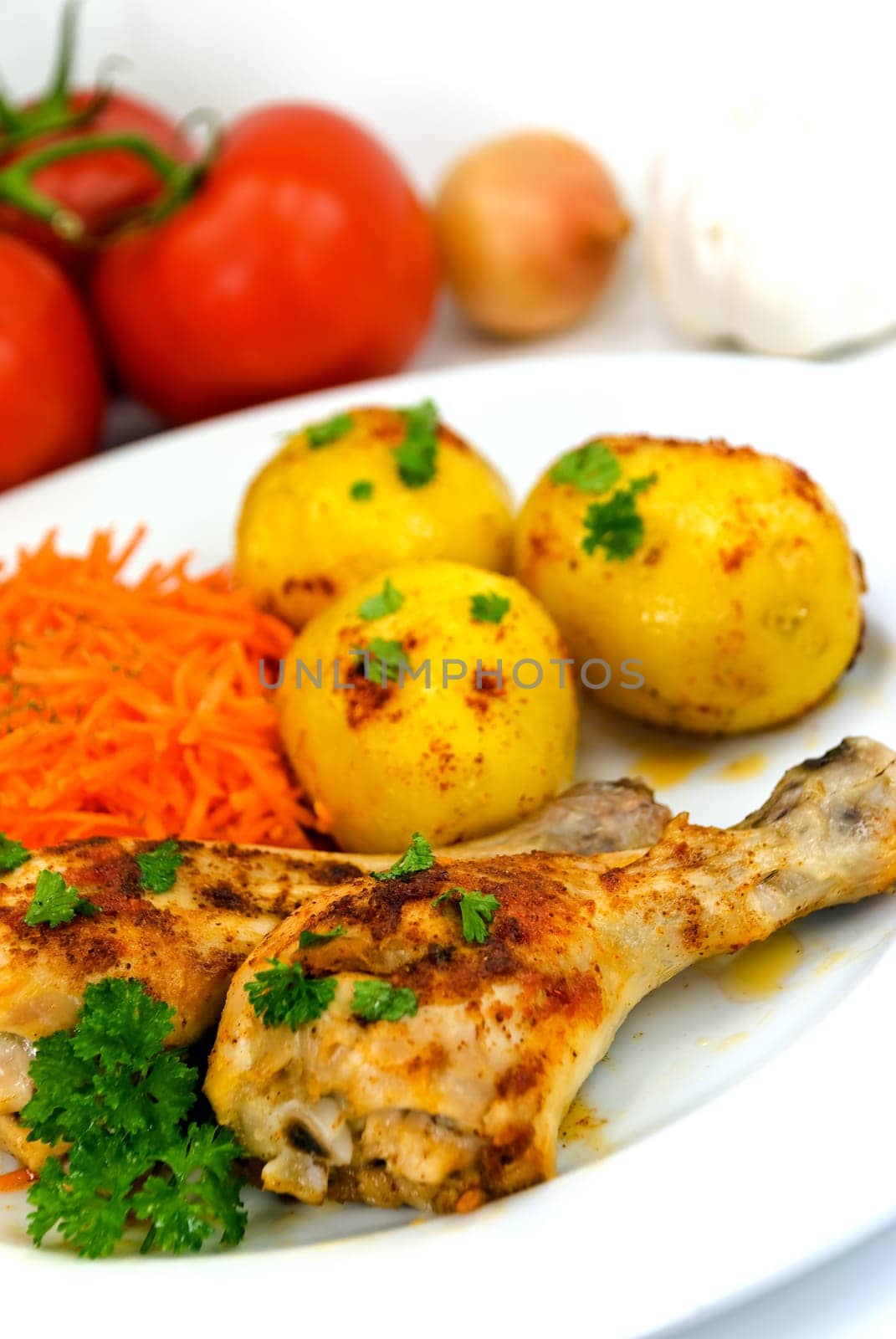 Chicken leg,fried with fried potatoes