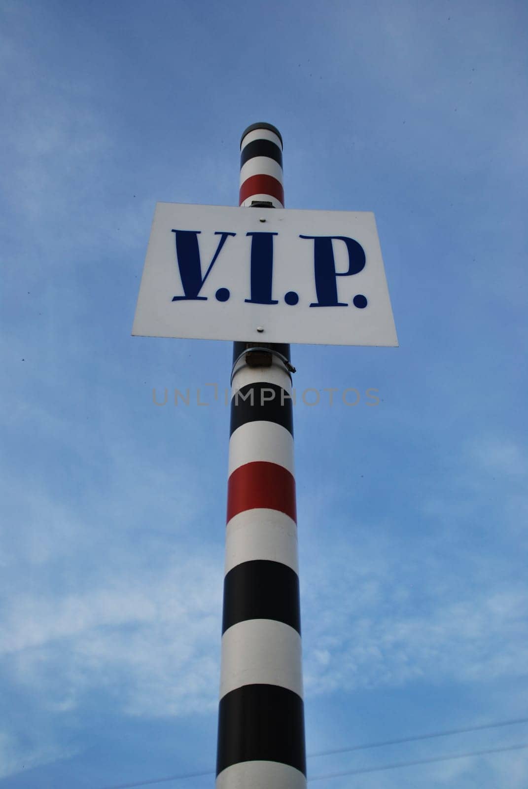 V.I.P. 6227