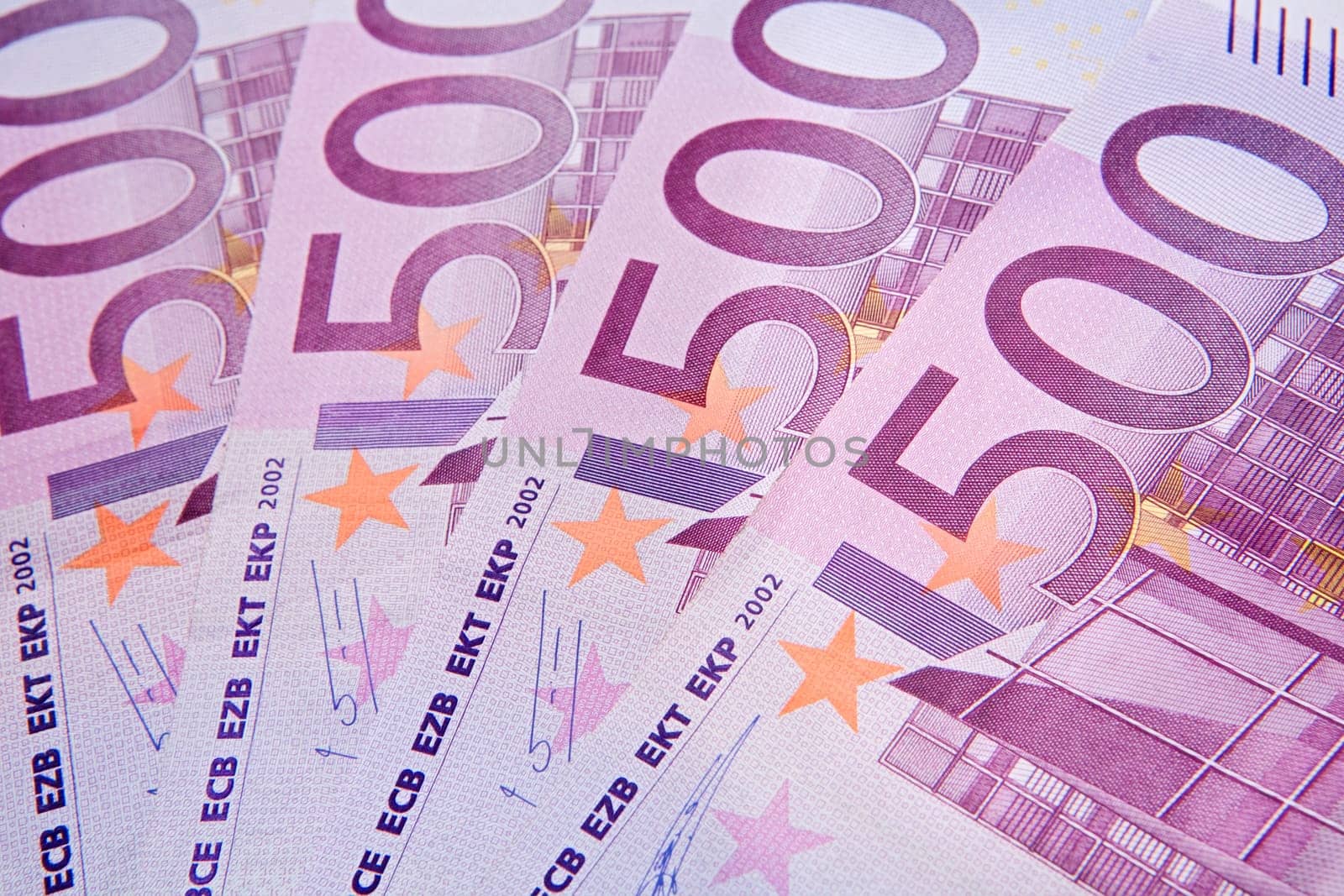 Four notes of five hundred