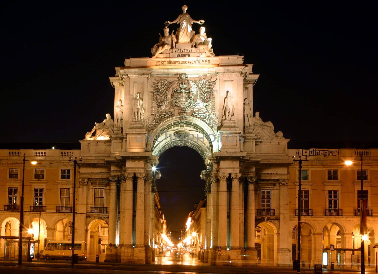 Arc de Triomphe on Praça do Comercio