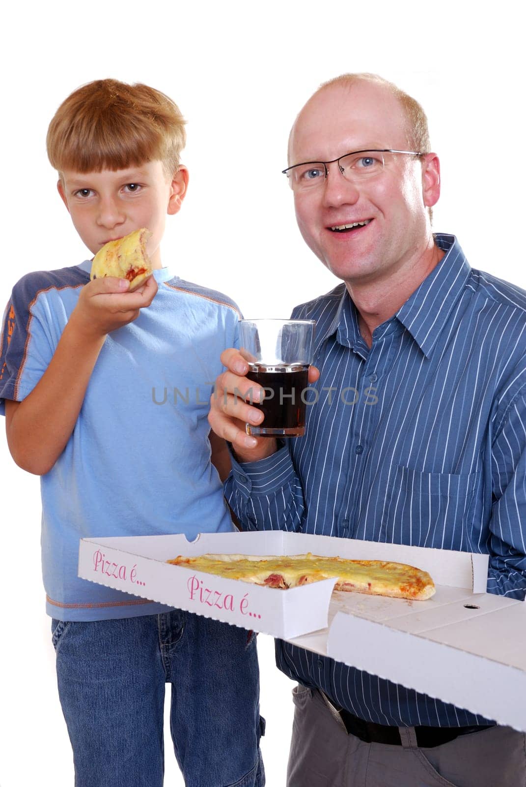 Eating pizza