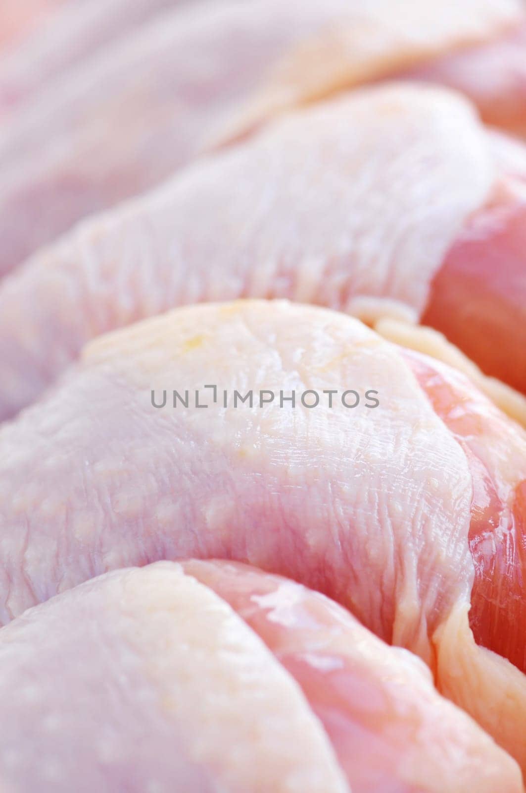 Raw chicken drumsticks