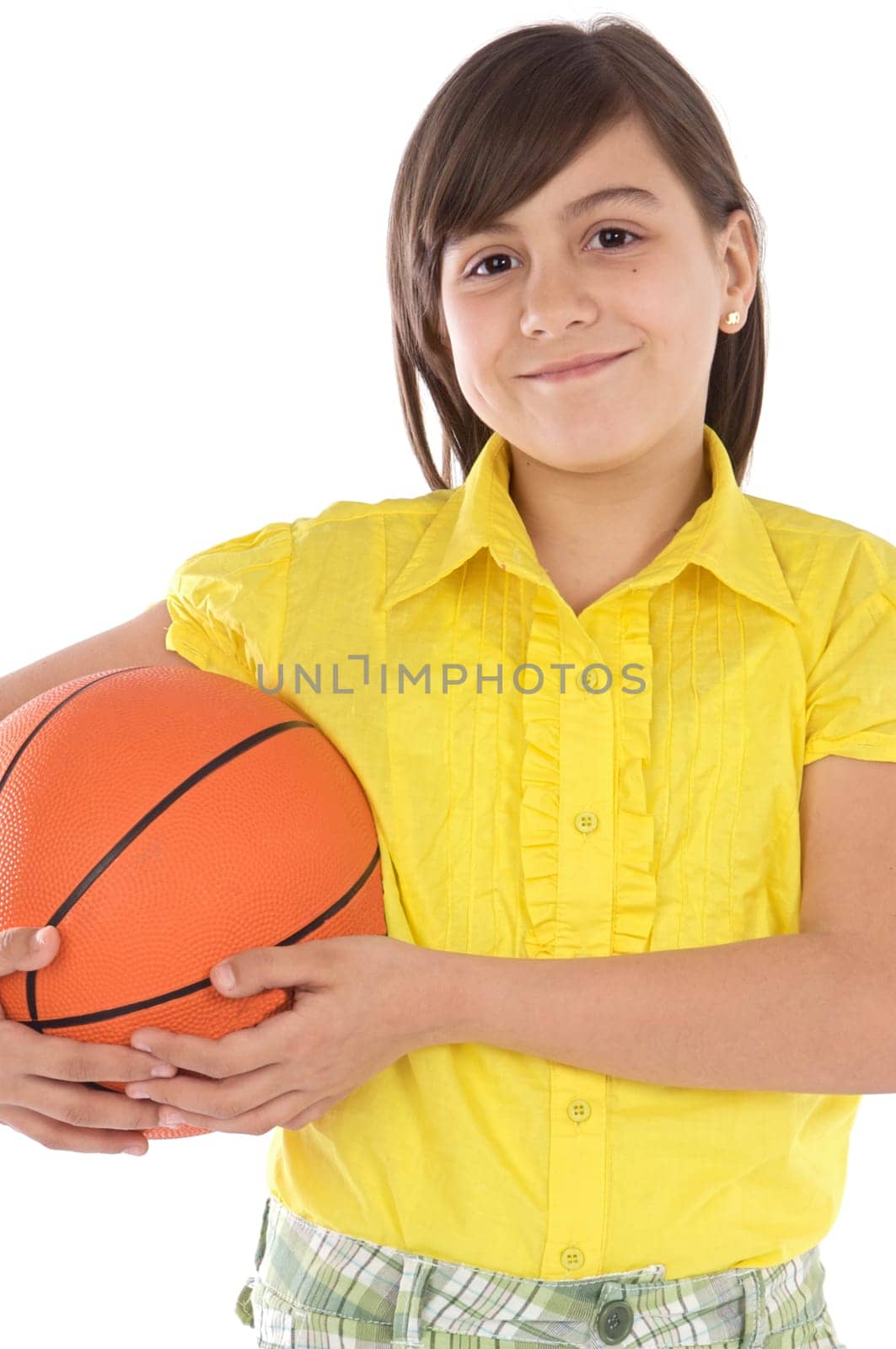 girl whit ball of basketball