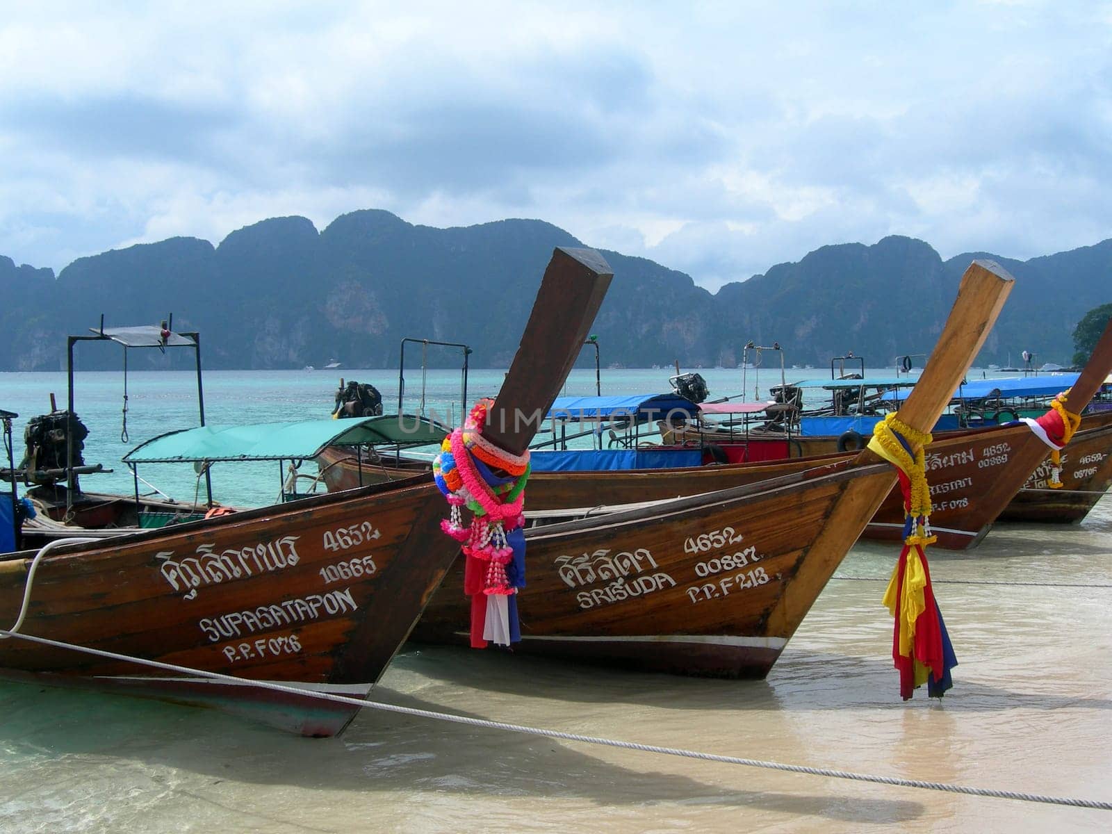Kho Phi PHi