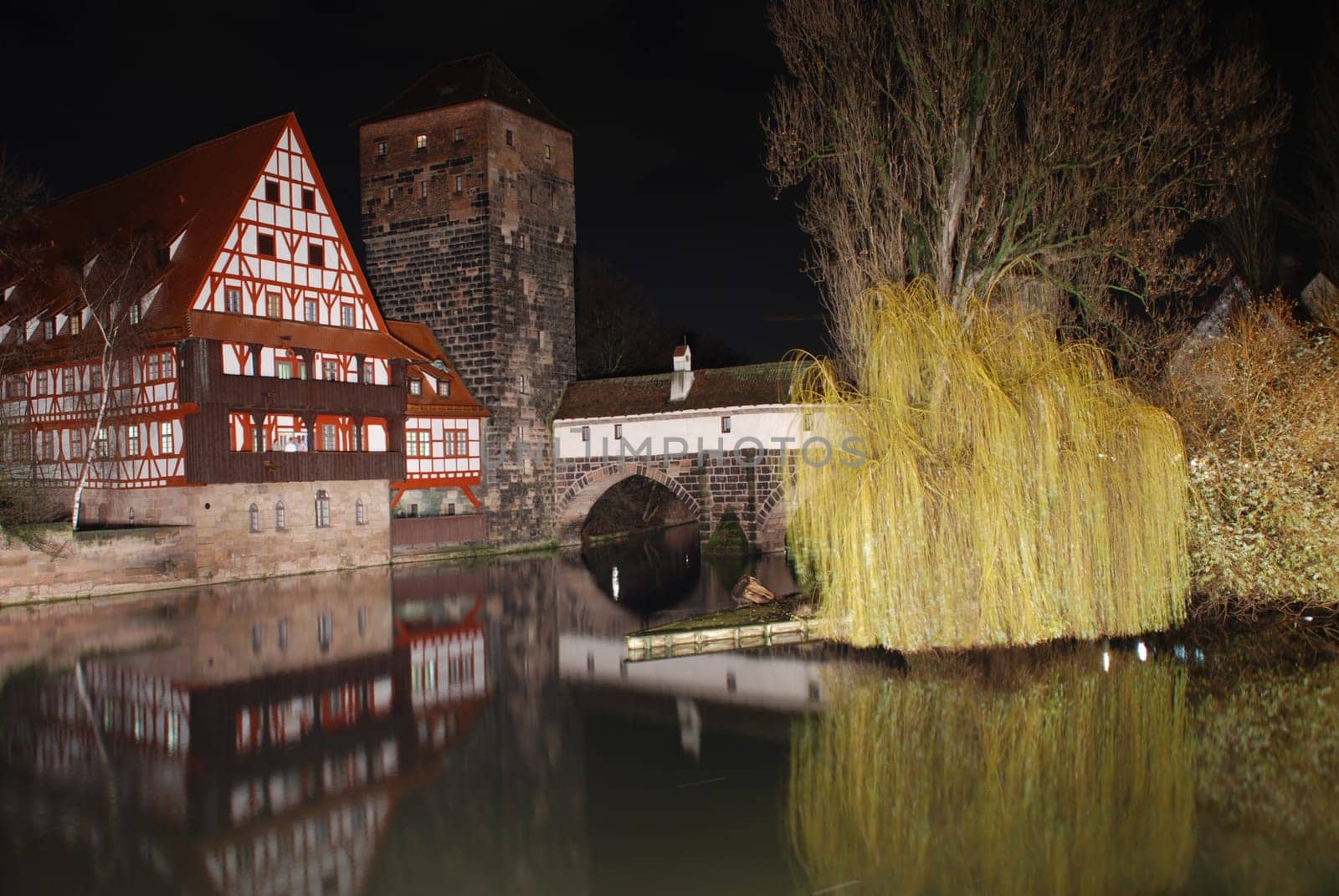 Henkersteg Nuremberg at night