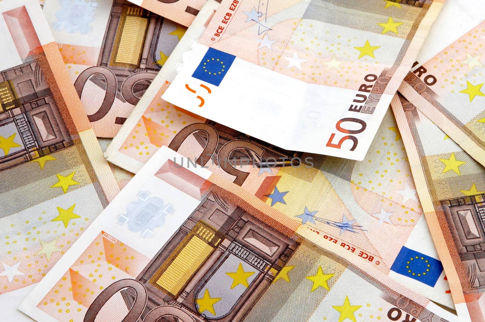 A fan of 50 Euro bank